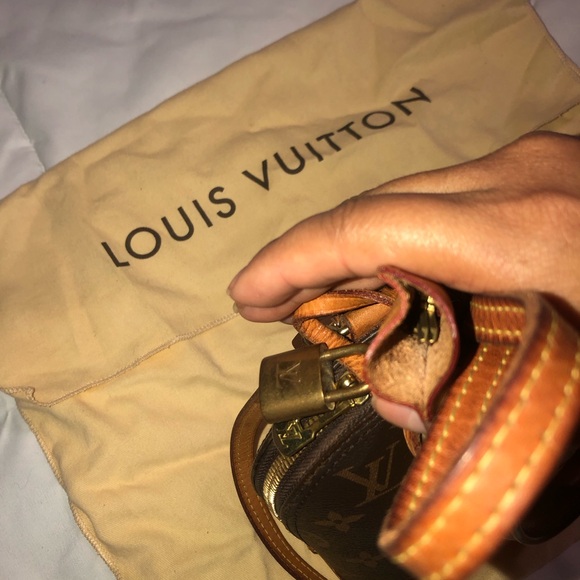 Bag LV authentic ALMA BB - Picture 10 of 12